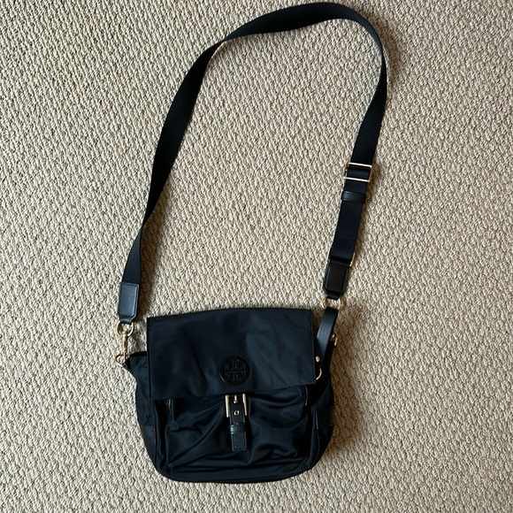 Tory Burch Handbags - Tory Burch Crossbody Bag